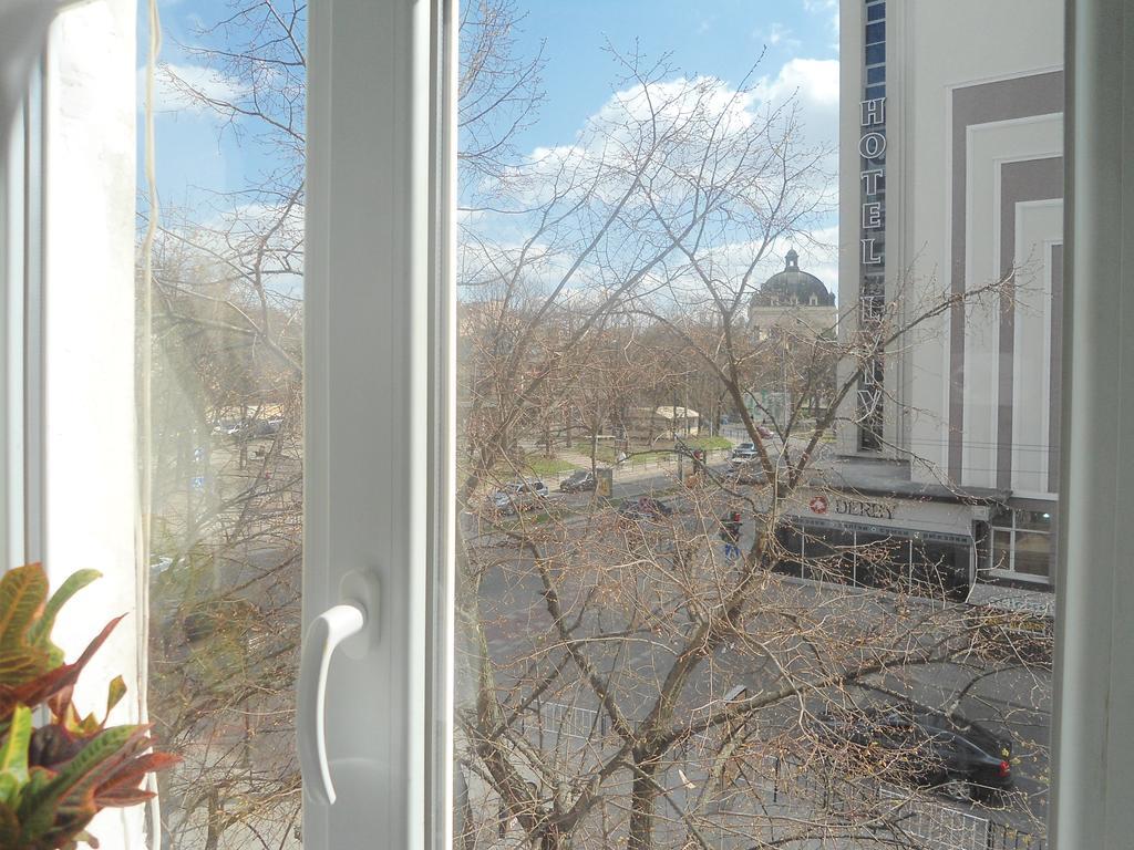 Apartments In Lviv Center ภายนอก รูปภาพ